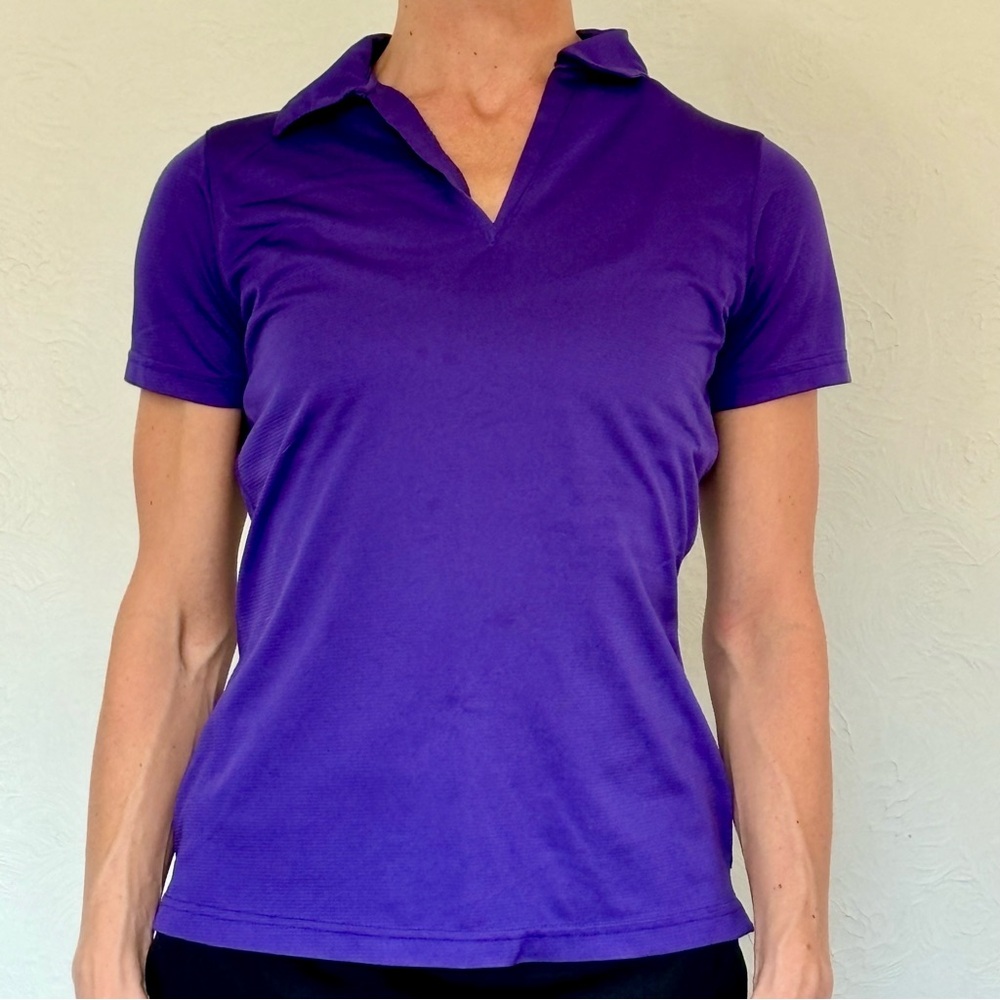 BRIGHT & BREATHABLE, purple polo shirt, perfect for #Golf #Tennis #Athleisure